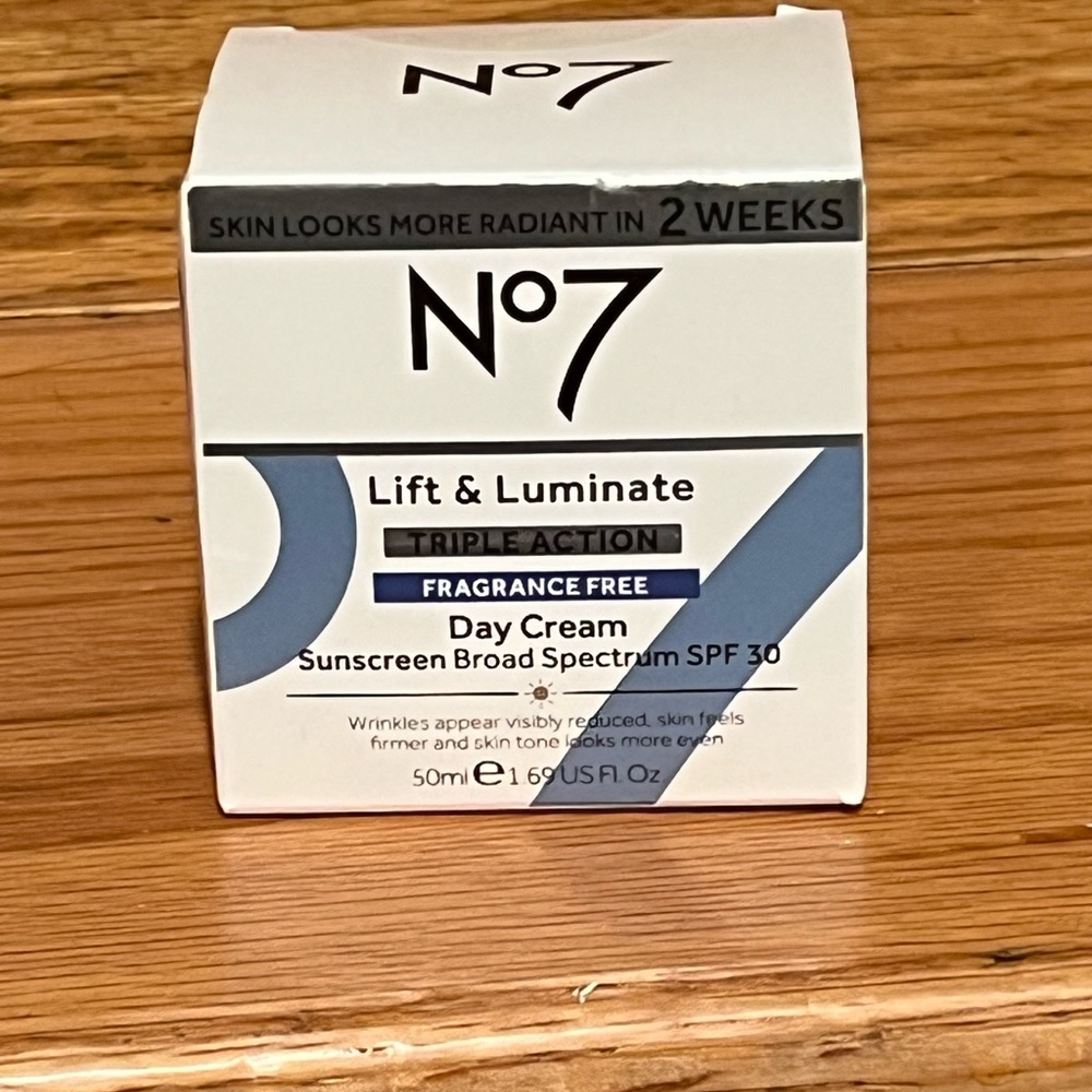 No7 lift and luminate triple action day cream